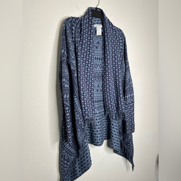 Disney Mickey  Mouse Blue Fringe Cardigan Sweater Sz M/L 100% Cotton - Picture 2 of 6